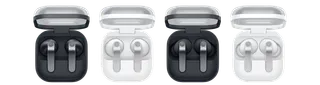 Vier Samsung Galaxy Buds Modelle in Ladehüllen.