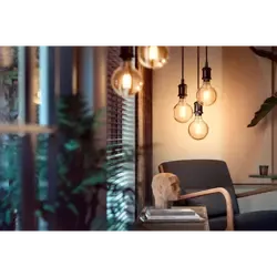 Philips Hue White E27 Filament Giant Globe